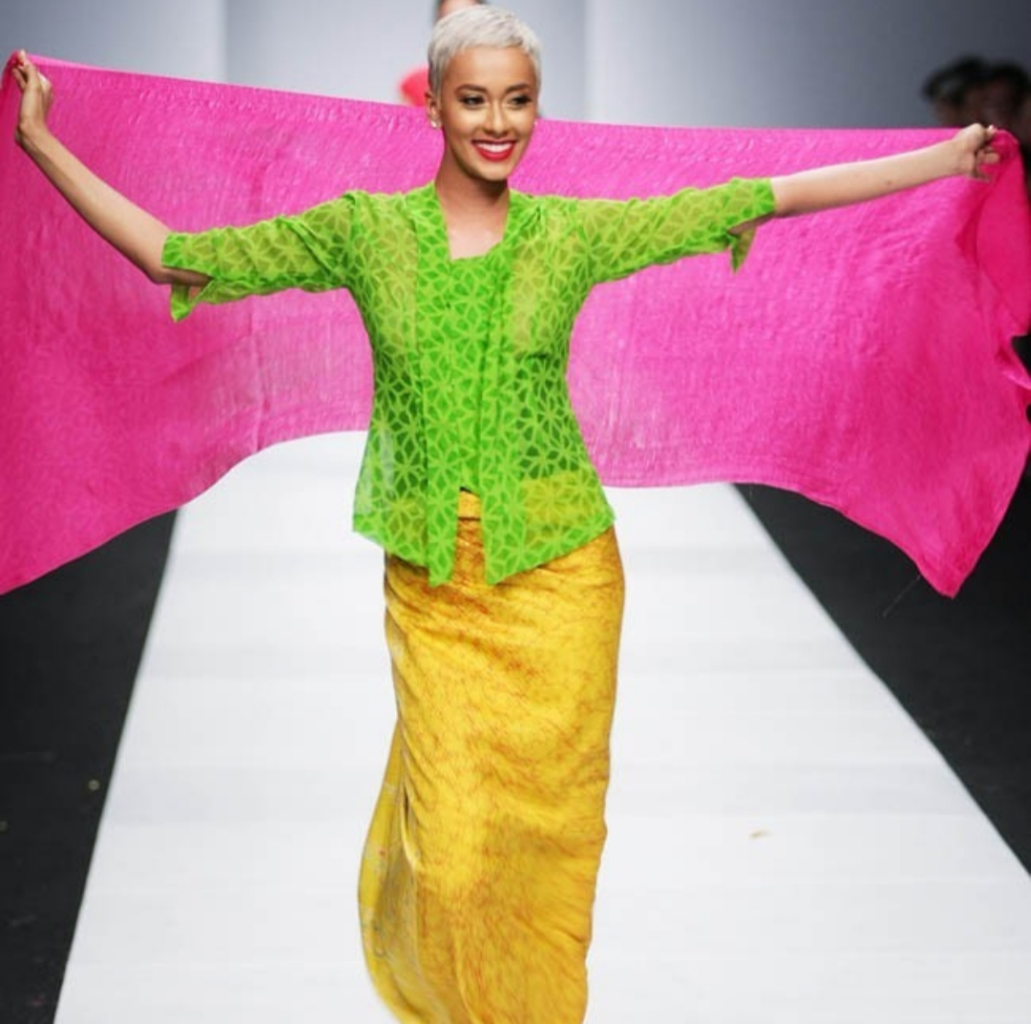 Model - Model Kebaya Versi Ku
