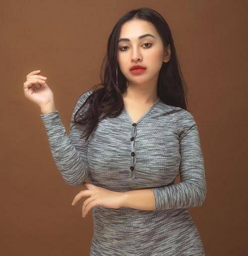 Kerap Tampil Seksi, Cupi Cupita Didemo Keluarga