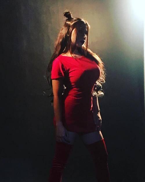 Kerap Tampil Seksi, Cupi Cupita Didemo Keluarga