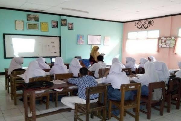 Bedanya Sekolah Zaman Dahulu Sama Sekolahan Zaman Sekarang