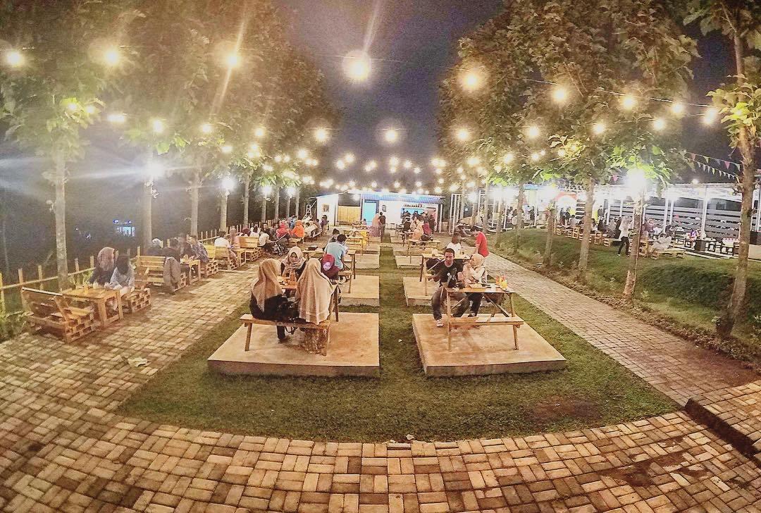 17 Café dan Restoran romantis di Malang dengan Pemandangan Spektakuler