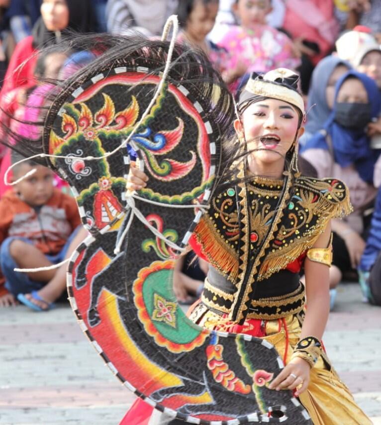 Reog Kendang, Gambaran "Gemblak" Mencari Jati Diri