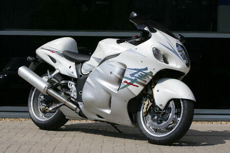 Suzuki Akan Hidupkan Kembali GSX1300R Hayabusa