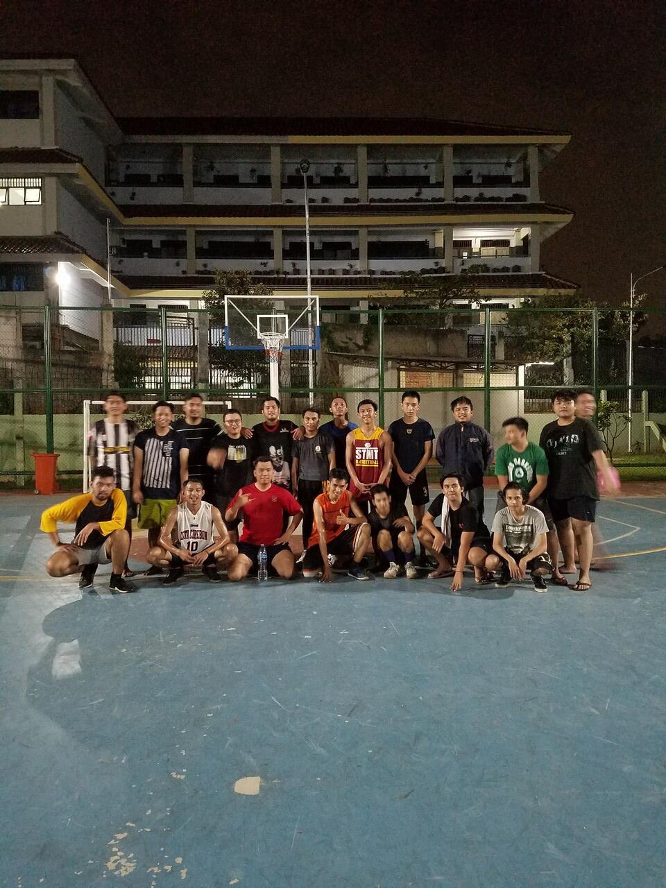 Main di GOR Pondok Bambu, Jakarta Timur (Sekitaran Ayo Hadir!)