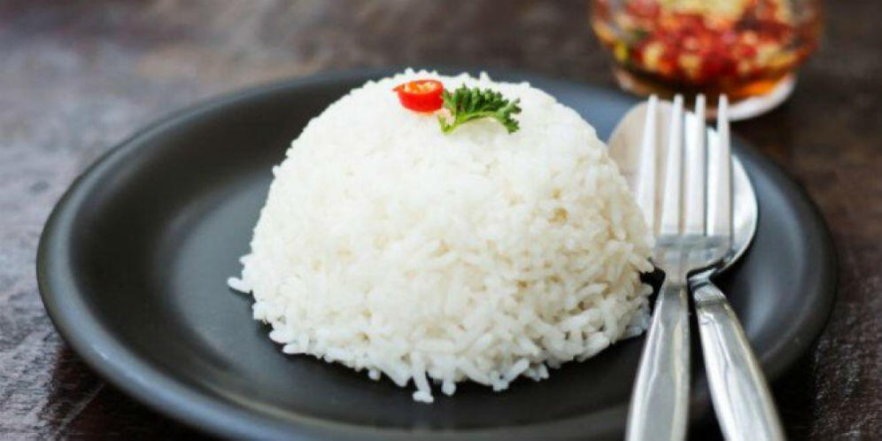 Ini yang Terjadi Pada Tubuh jika Makan Nasi Putih Berlebihan!