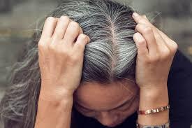 cara alami untuk menghitamkan rambut beruban