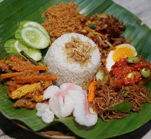 8 Nasi Uduk Enak di Jakarta Utara yang Gurihnya Mantap!