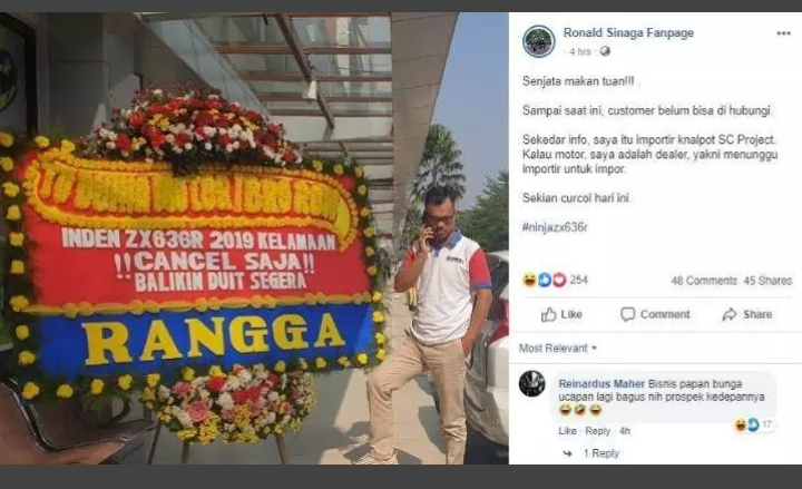 Dibalas, Ronald Sinaga juga Ditagih Pakai Karangan Bunga