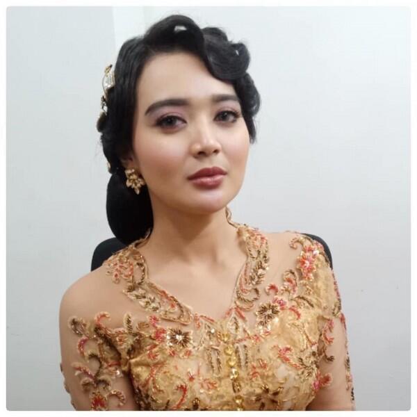 10 Pesona Wika Salim, Pedangdut yang Jadi Co-Host Baru Tukul Arwana