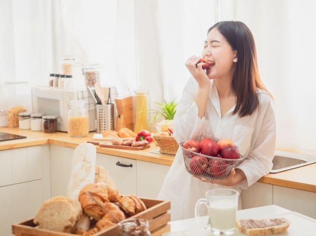 Selain Bisa Bikin Kurus, Ini Lho Manfaat Skip Nasi Putih Dari Menu Kalian !