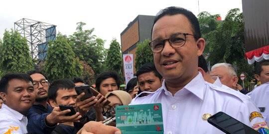 Anies Dinilai Tidak Miliki Visi dan Perencanaan Karena Ngotot PKL Jualan di Trotoar