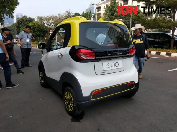 Jajal Mobil Listrik Wuling E100, Begini Impresinya!