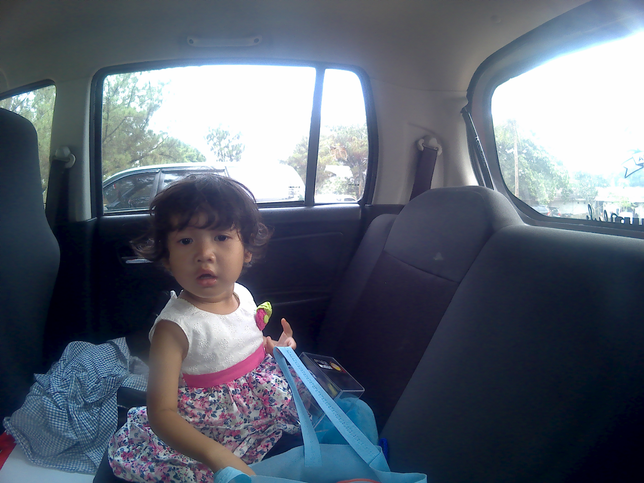 Aman Nyaman Jalan Berdua Anak