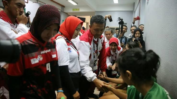 Menjadi Atlet Di Indonesia Sangat Sulit !!