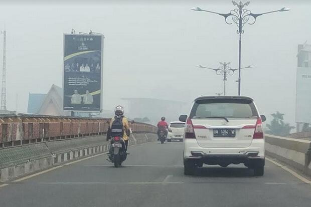 Kabut Asap Makin Pekat, Sekolah di Pekanbaru Diiburkan