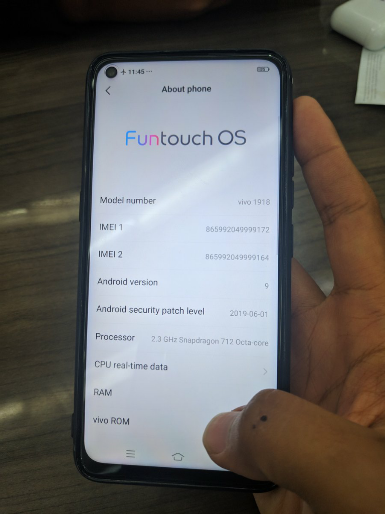 Game Nostalgia Dengan Handphone Kesayangan