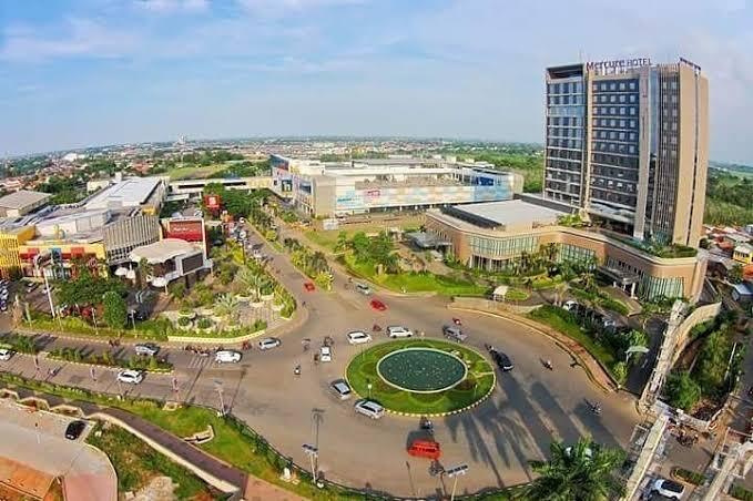 Dari Palangkaraya, Jonggol, Karawang, ke Penajam Paser Utara dan Kutai Kartanegara