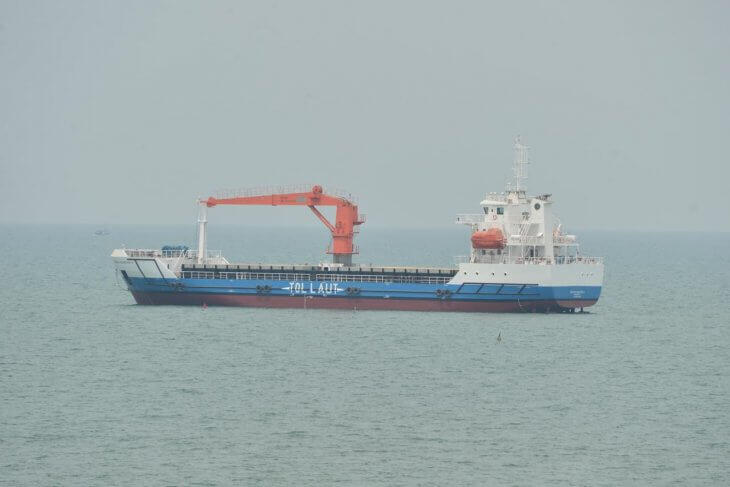 Pemerintah Rancang Skema Pungutan Terhadap Kapal Pembuang Sampah di Laut