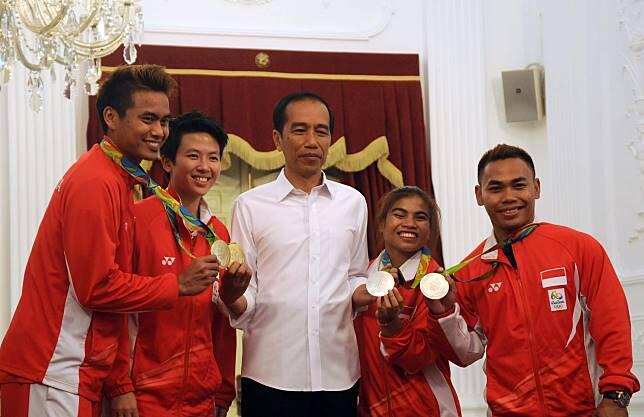 Prestasi Dunia Olahraga Indoneia - Dilema