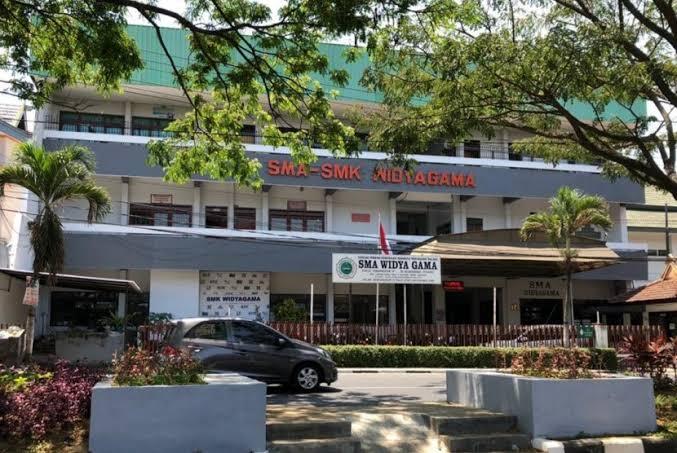 Viral,Siswa ini memilih UKS sekolah sebagai tempat tinggalnya