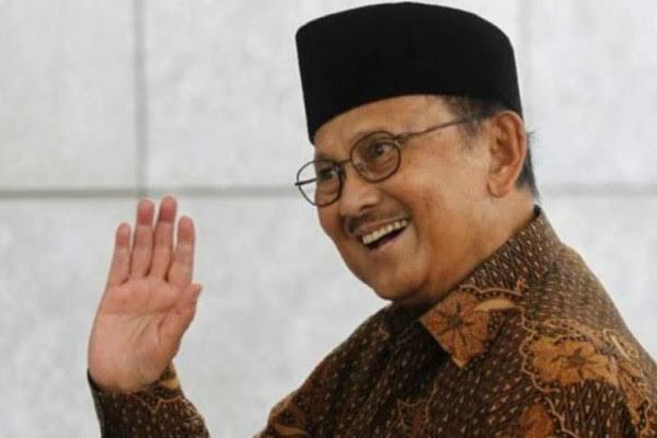 Habibie Bapak Demokrasi Indonesia