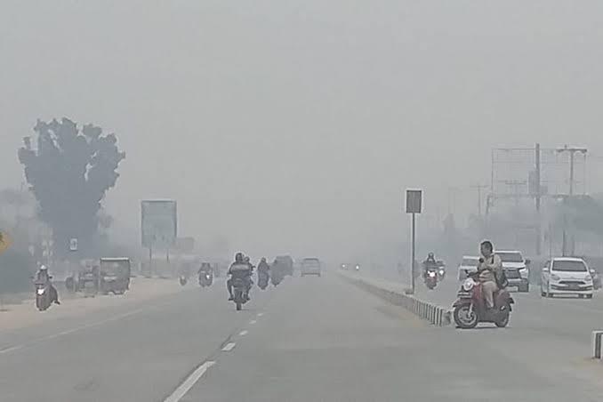 Riau dilanda Kabut Asap. Kondisi Sudah Berbahaya!