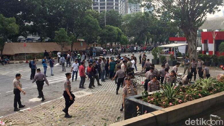 Begini Suasana Demo Berujung Ricuh di KPK