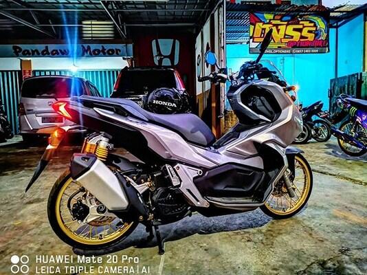 Bertolakan Dengan Konsep, Honda ADV150 Modif Ban Cacing, Silahkan Netizen Berkomentar