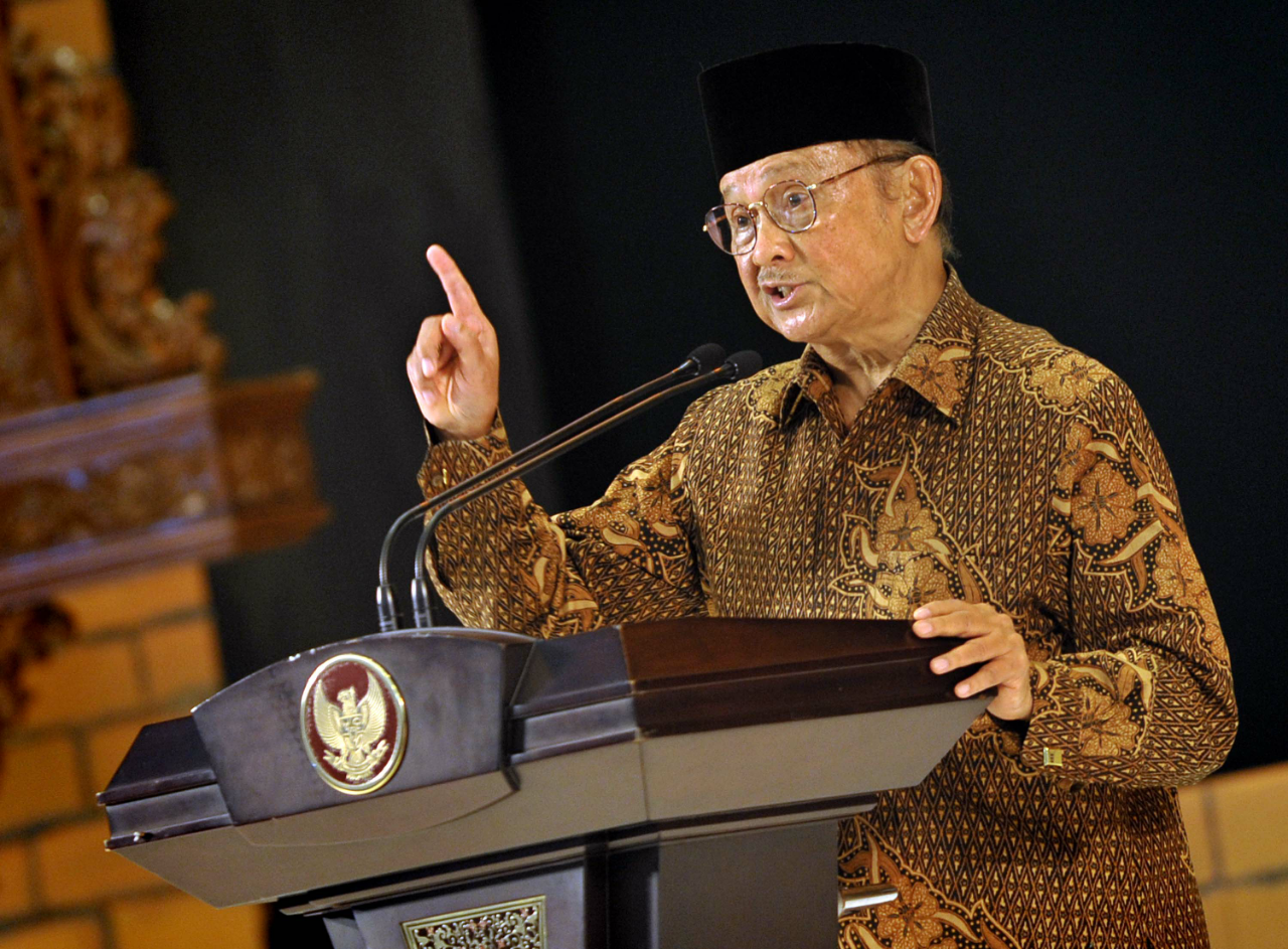 BJ Habibie, Pemimpin Berkeadilan