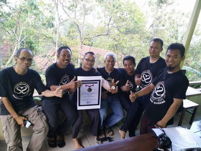 Emang Berkomunitas Ada Manfaatnya?