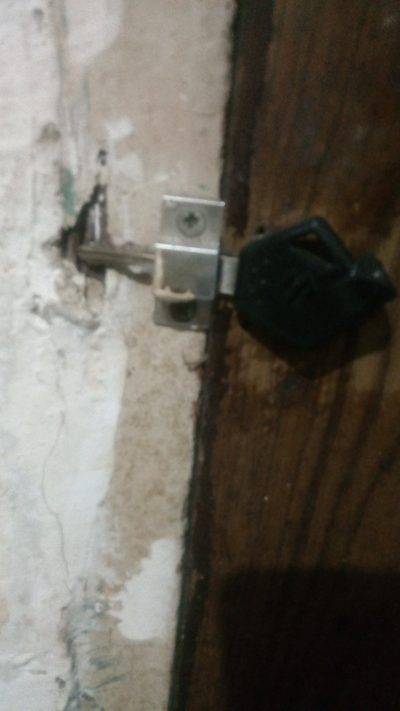 (Just Intermezzo)Satan Room Key