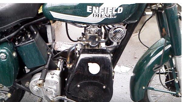 Lebih Dekat Dengan Royal Enfield Taurus, Motor Klasik Bermesin Diesel