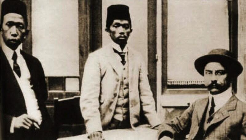 Pemecahan Paradoks Pendidikan Indonesia