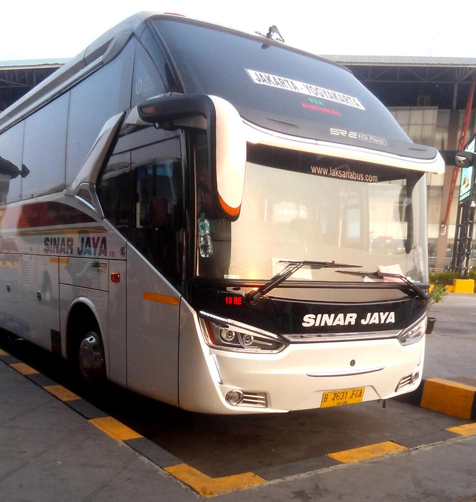 Naik Bus Sinar Jaya Pulogebang - Yogyakarta, Mantep Gan