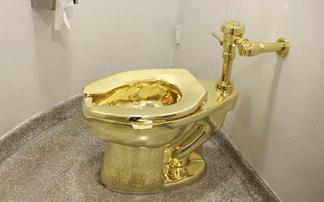 Astaga, Toilet Emas Senilai 1 Juta Dollar, Berhasil Di Curi Dari Istana Inggris!