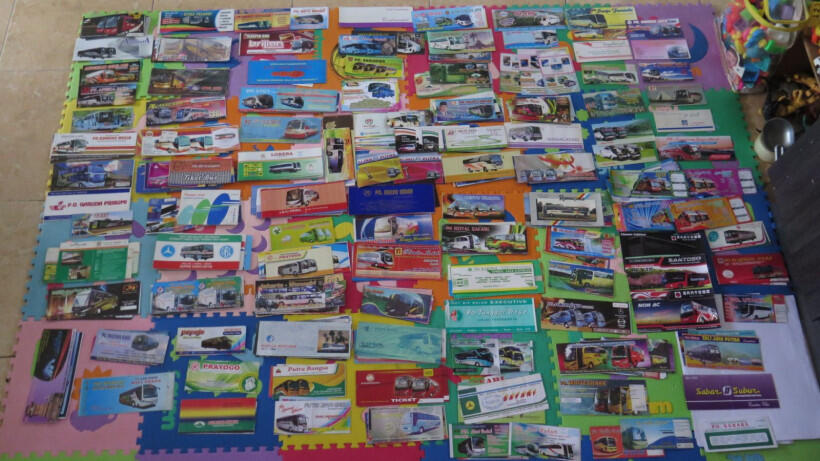 Unik, Komunitas Ini Koleksi Beragam Tiket Karcis Bus