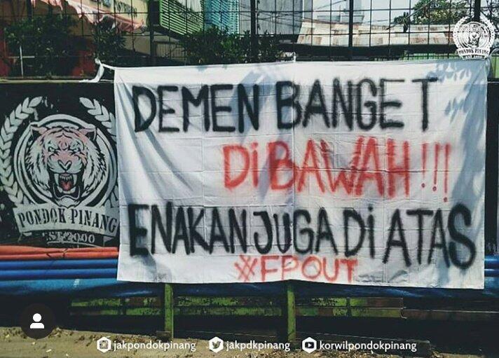 PERSIJA VS BALI UNITED, APAKAH AKAN RAMAI DENGAN SPANDUK 'Obat Kuat'?