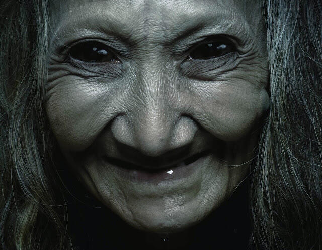 Hantu Nenek Dan Misteri Mobil Ambulans Terparkir Di Rumah Tua Bandung !