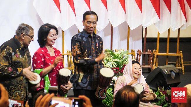 Jokowi Bingung, Gagas Rektor Asing Malah Dibilang Antek Asing