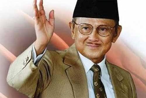 Sederet Penghargaan BJ Habibie Dari berbagai Negara! 