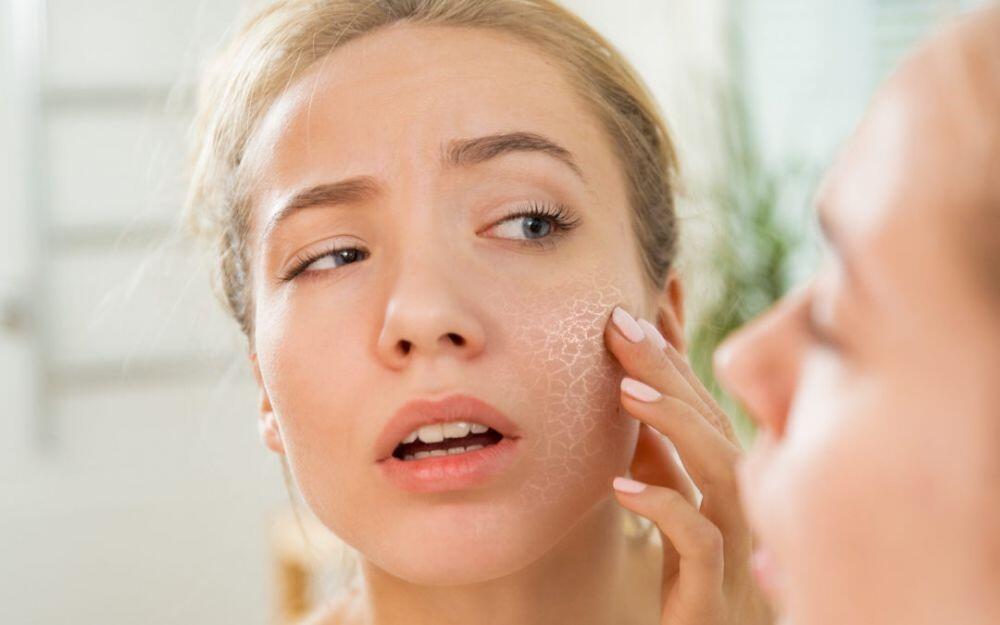 Terlalu Banyak Menggunakan Skin Care Ternyata Tidak Baik Loh! 