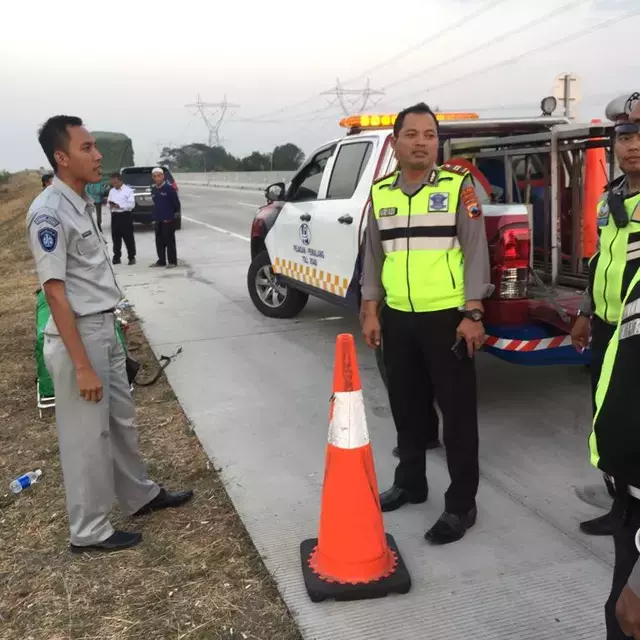 Jasa Raharja Jamin Santunan Korban Kecelakaan Truk dan Ambulans di Tol Pejagan