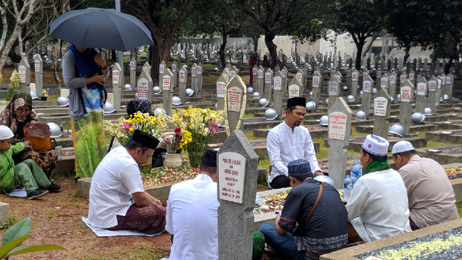 Kesetiaan Tiada Batas Sang Wira