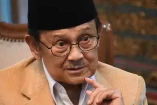 Ingin Sukses Laiknya BJ Habibie Nih Rahasia Beliau