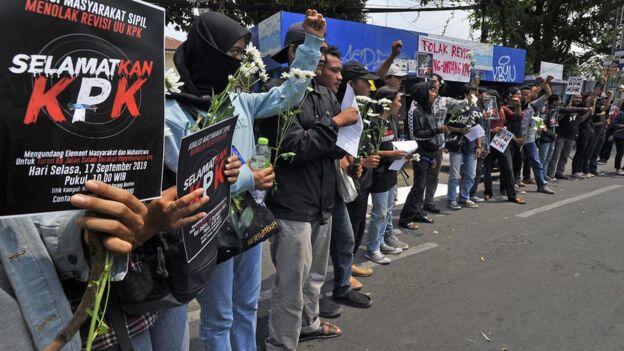 Jangan Batasi Kinerja KPK Dengan Revisi