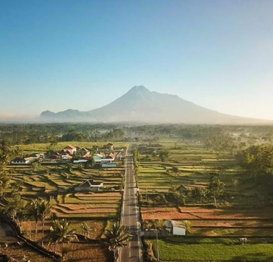 Pasar Bubrah Pendakian Gunung Merapi