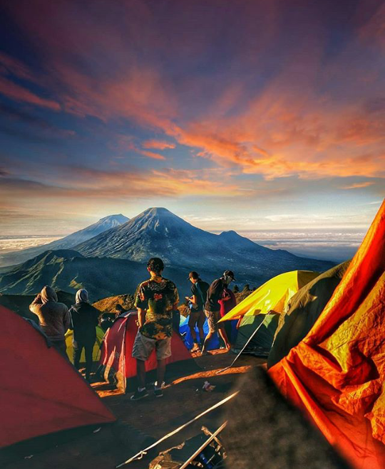Pasar Bubrah Pendakian Gunung Merapi