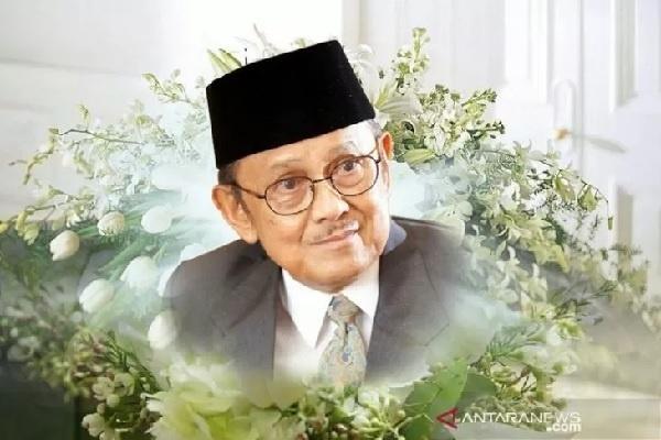 Banyak Pelajaran Dan Inspirasi Yang Sudah Diberikan Oleh Bapak BJ Habibie Kepada Kita