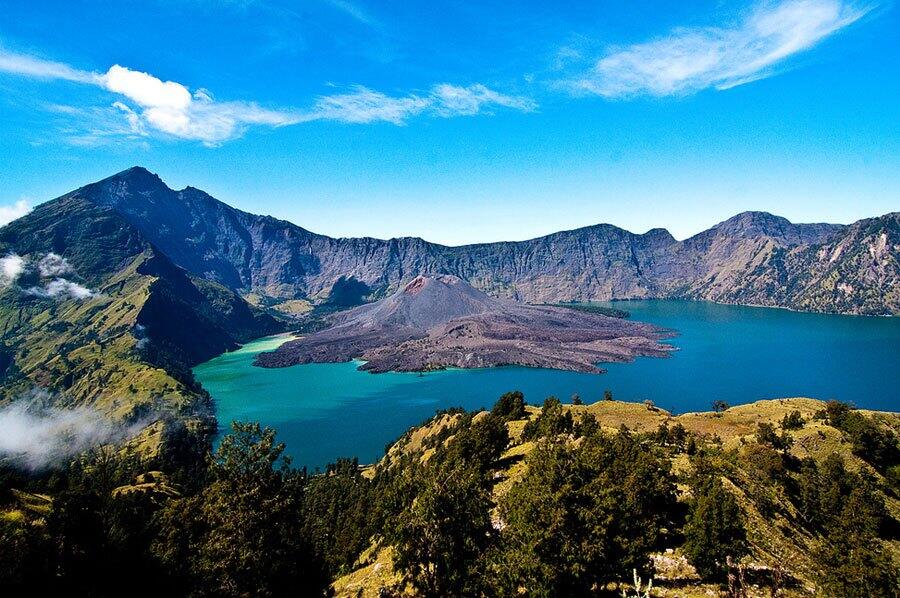 (KISAH NYATA) RINJANI: Pesona dan Misteri!