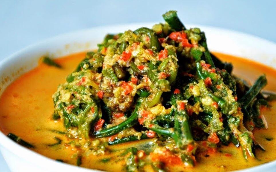 Lagi Viral! Lezatnya Rendang Bikin Dua Wanita Ini Sampai Berantem! Ternyata Hanya...